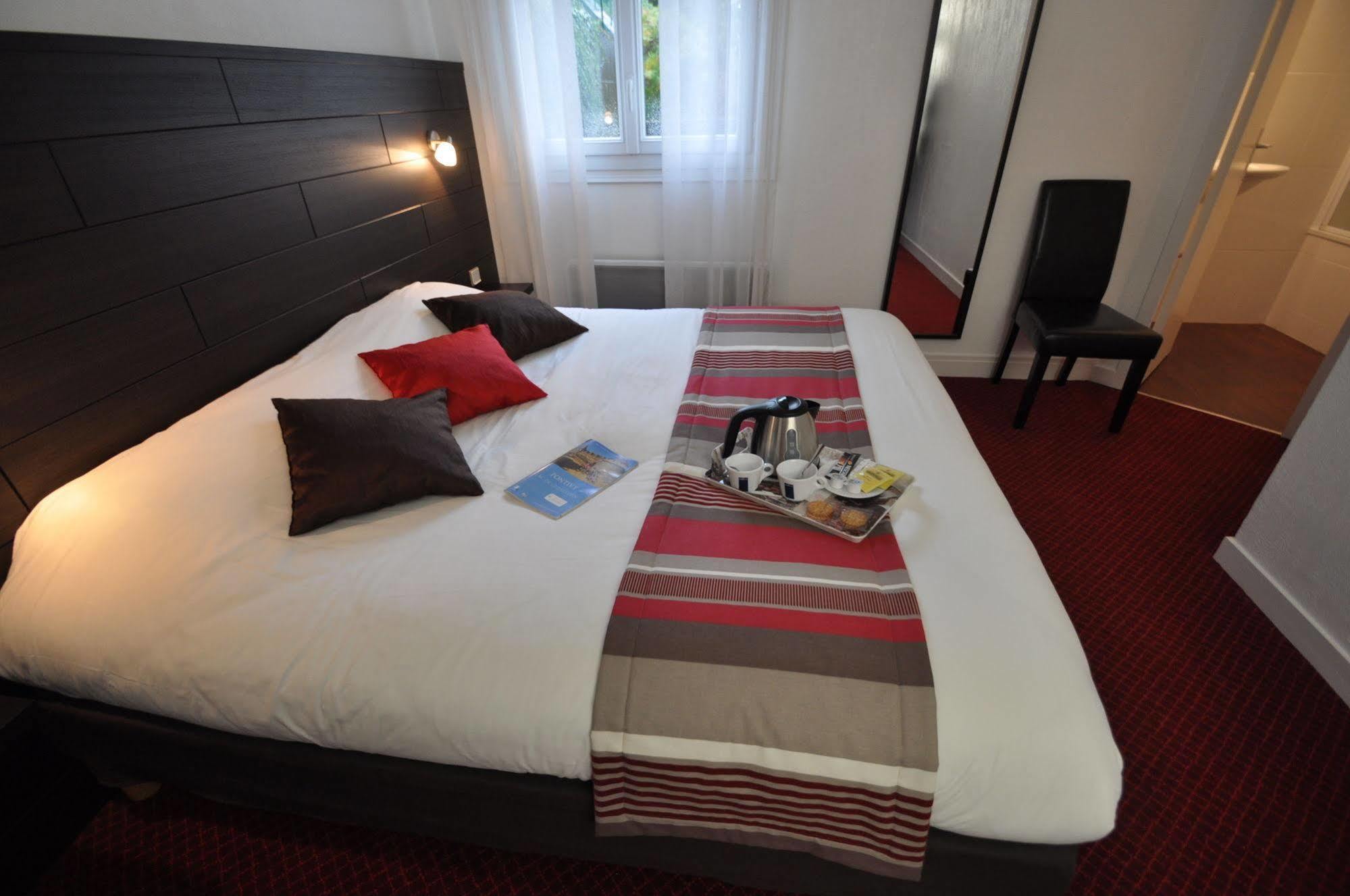 The Originals City, Hotel Du Chateau, Pontivy Luaran gambar